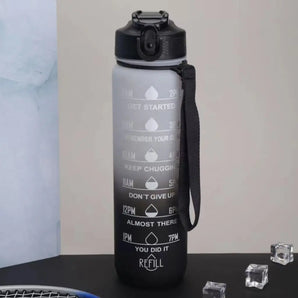 Water bottle 750ml Black and white